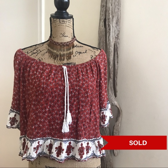 Band of Gypsies Tops - 💗 3/$15 BAND OF GYPSIES boho off the shoulder top